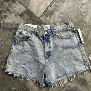 BDG Urban outfitters NWT A-Line denim shorts 31 High rise Distressed